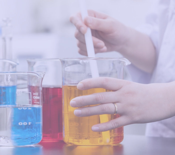 画像：商品づくりの様子