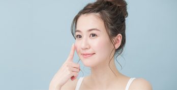 女性