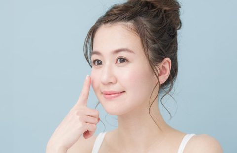 女性